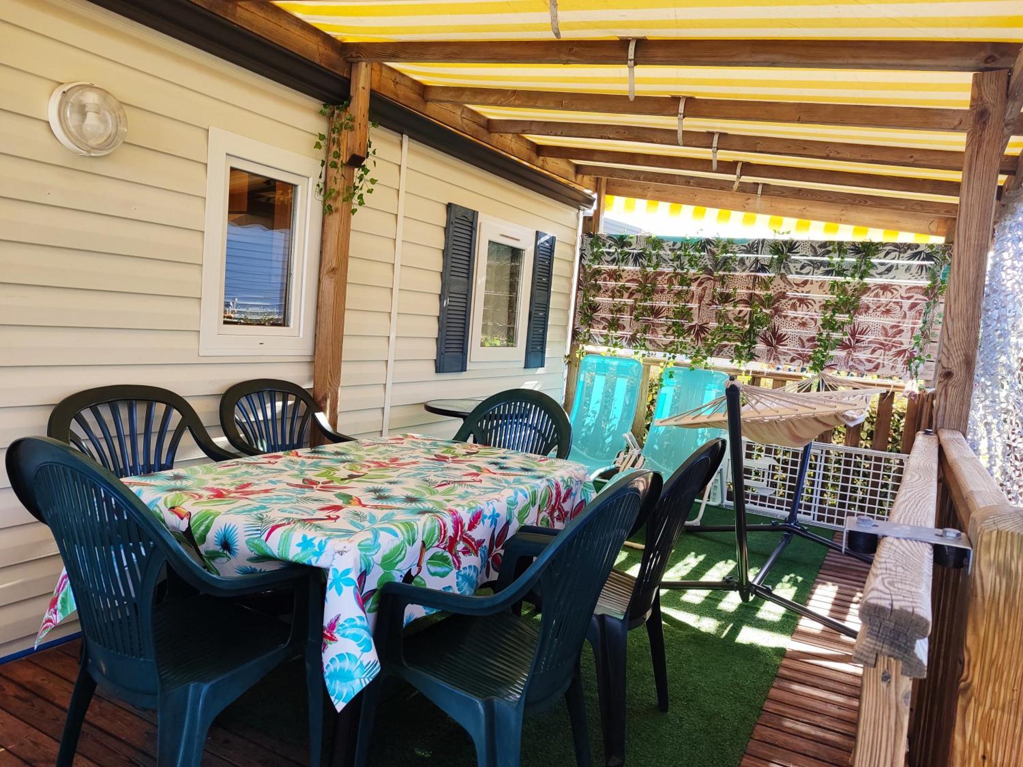 Mobilhome Au Camping Les Salins De La Gardiole Ex Camping Europe Vic-la-Gardiole Esterno foto