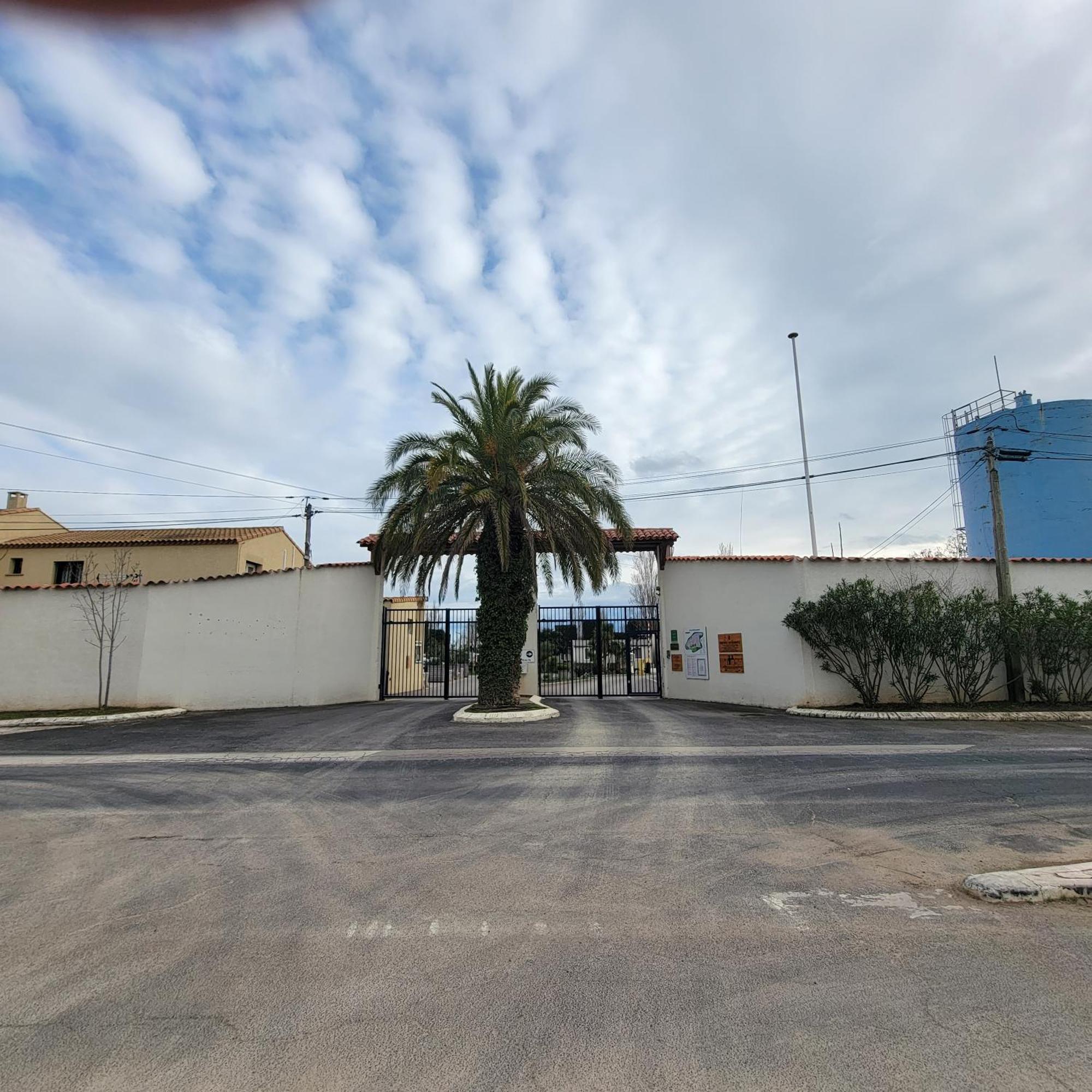 Mobilhome Au Camping Les Salins De La Gardiole Ex Camping Europe Vic-la-Gardiole Esterno foto
